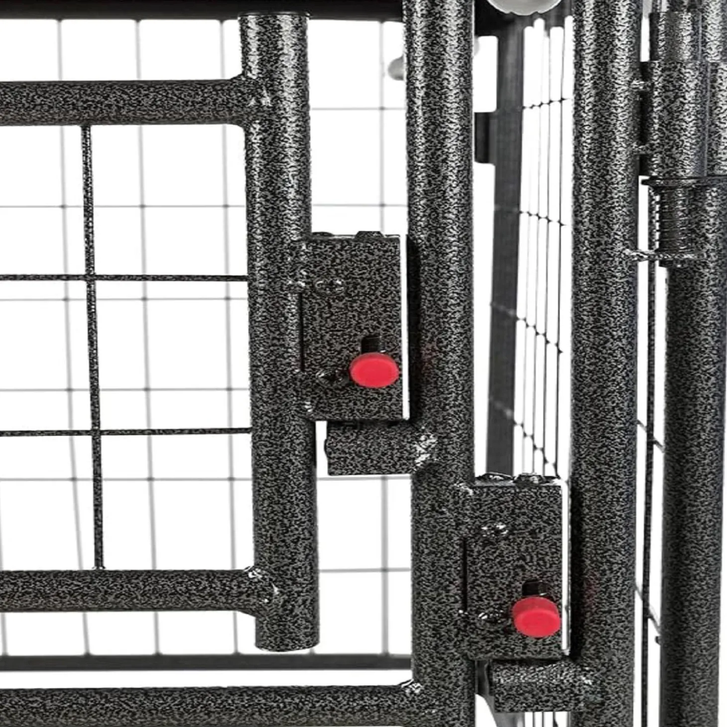 Deluxe Outdoor Dog Kennel