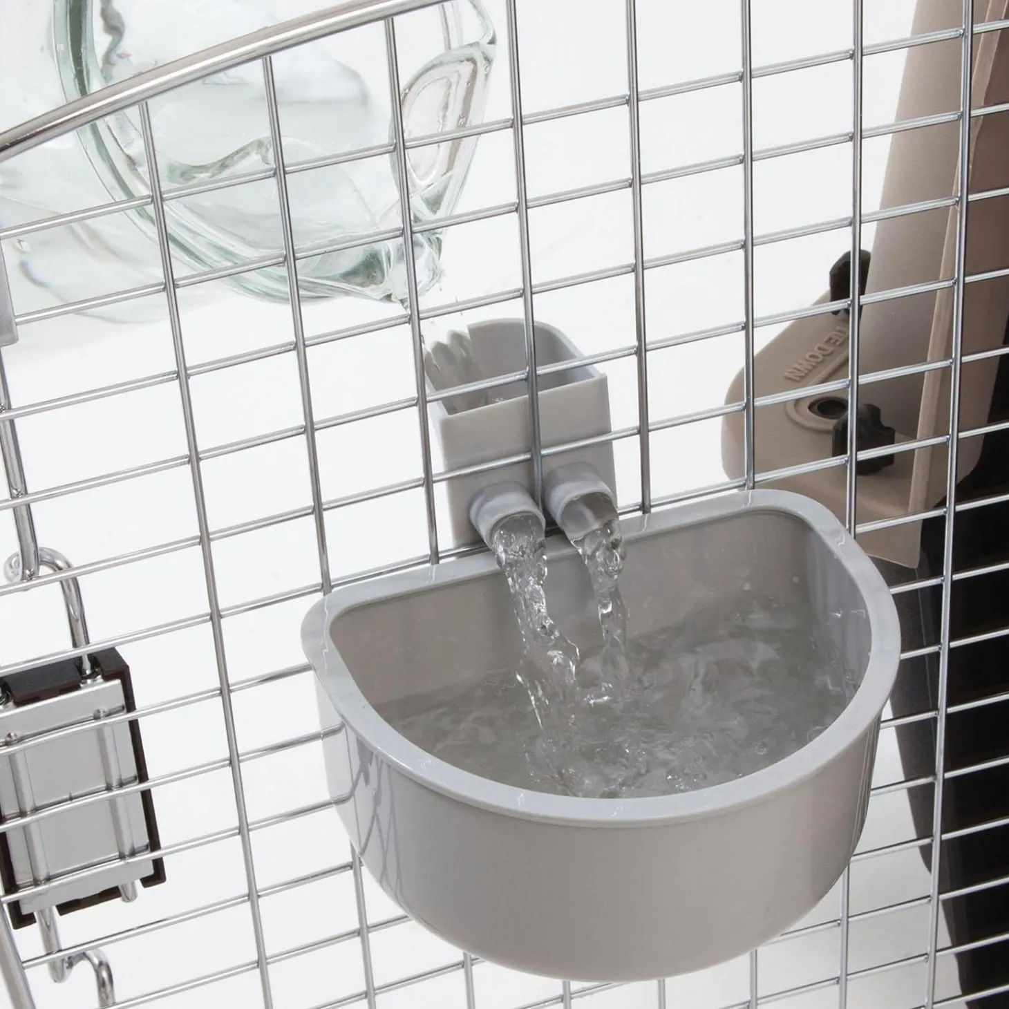 No Spill Kennel Cup